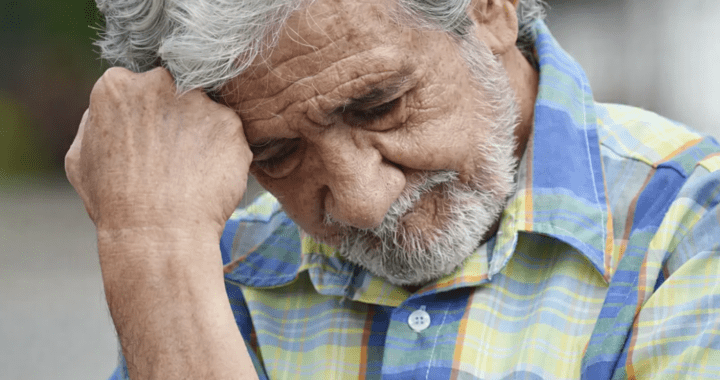 La crisis que atraviesan los jubilados en Argentina no es un fenómeno nuevo, pero bajo la administración de Javier Milei ha adquirido un carácter más descarnado, sádico y visible en el día a día.